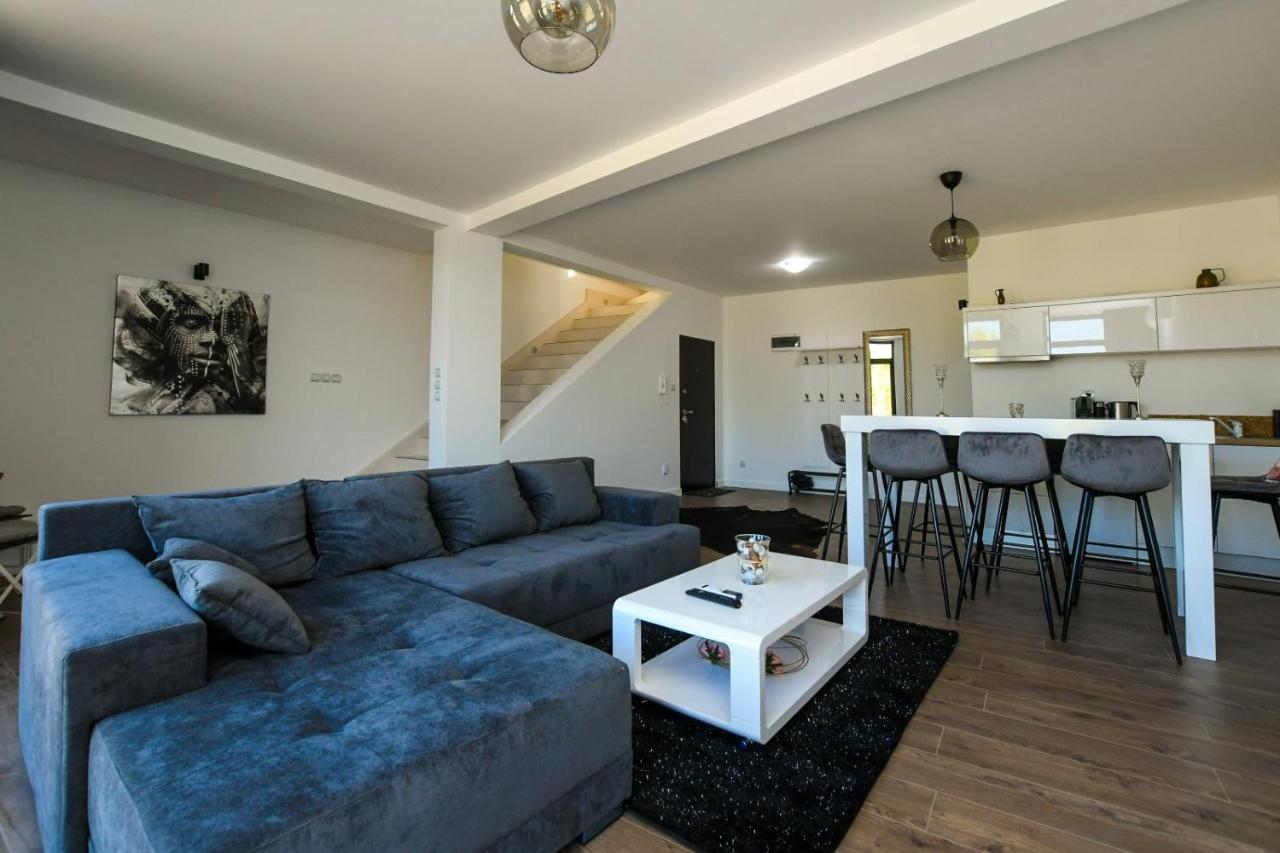 Central Apartments Kladovo Eksteriør billede